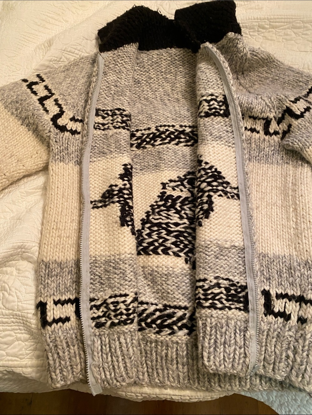 Cowichan Wool Loon Cardigan Large/XL Excel Vintage Used Cond Canadiana Hand Knit - Picture 15 of 16